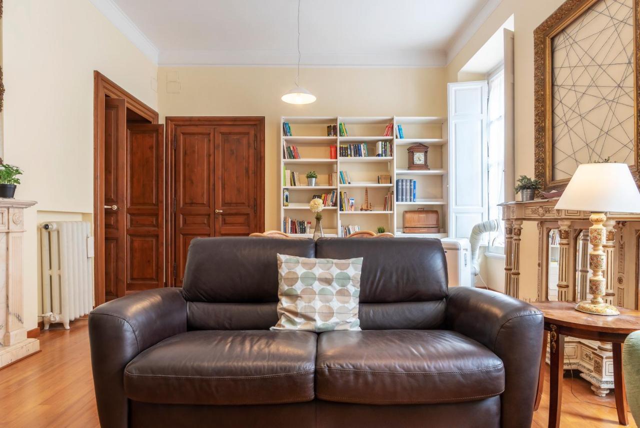 Termini Central And Elegant Apartment Рим Экстерьер фото