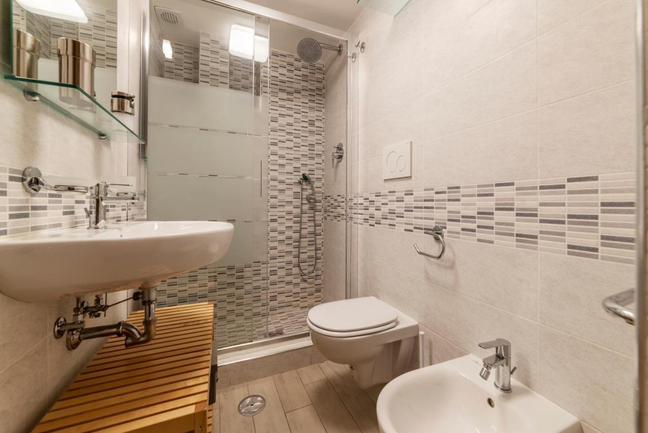 Termini Central And Elegant Apartment Рим Экстерьер фото